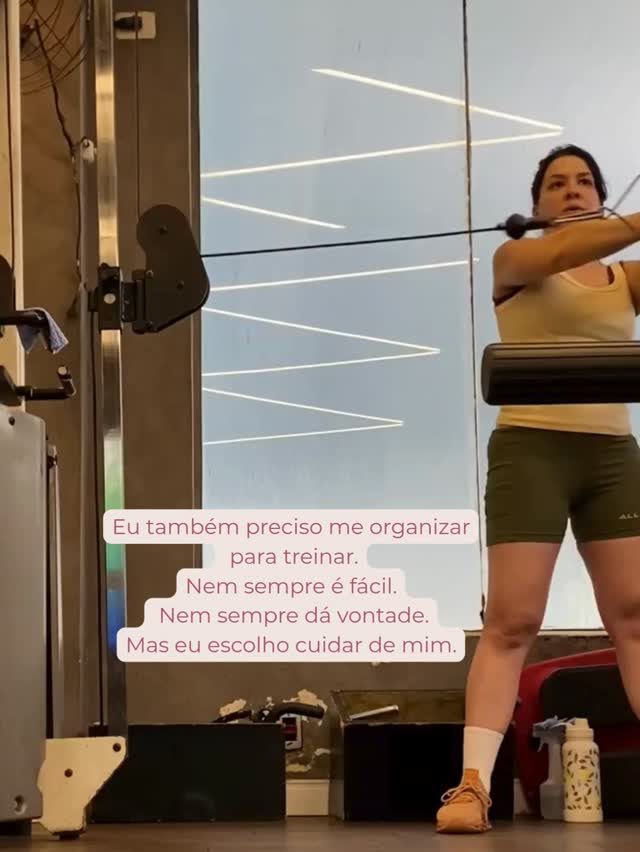 Instagram post from nutri_escanhoela. This post is in position 2.